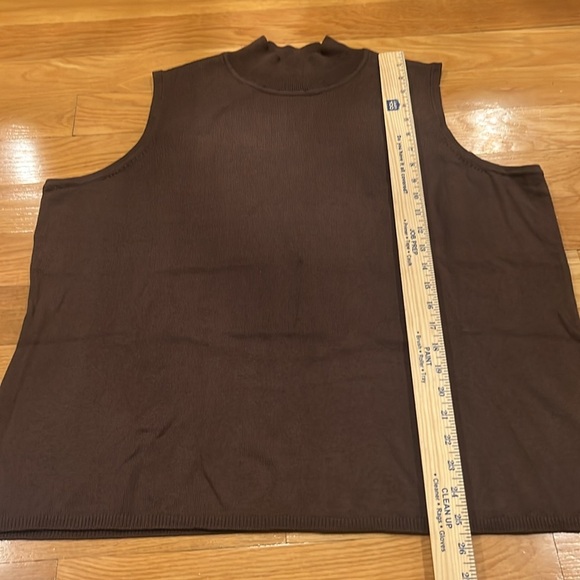 Jessica London women’s brown mock neck sweater tank size 22/24 . - Picture 5 of 6